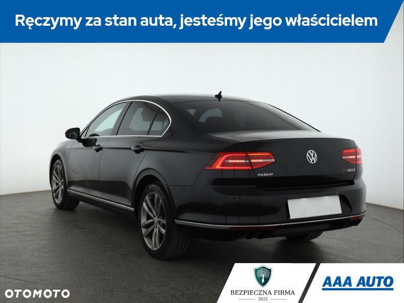 Volkswagen Passat - 5