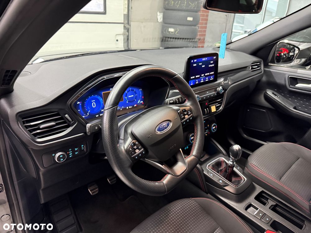 Ford Kuga 2.0 TDCi 2x4 ST-Line - 18