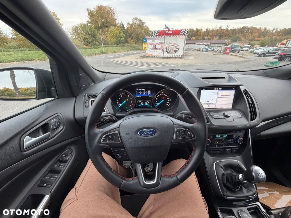 Ford Kuga 1.5 EcoBoost FWD ST-Line - 6