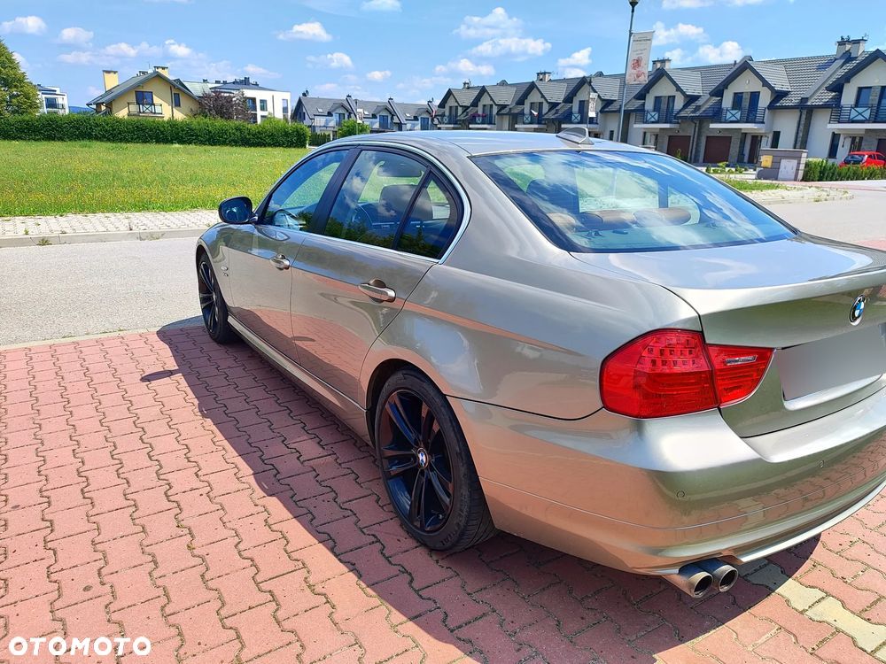 BMW Seria 3 325i xDrive - 2