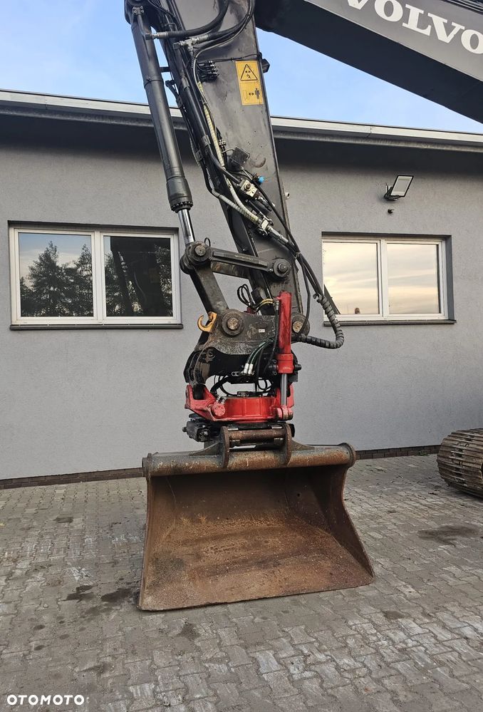 Volvo EC250DL - 15