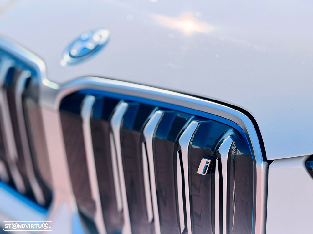 BMW iX1 xDrive30 - 4