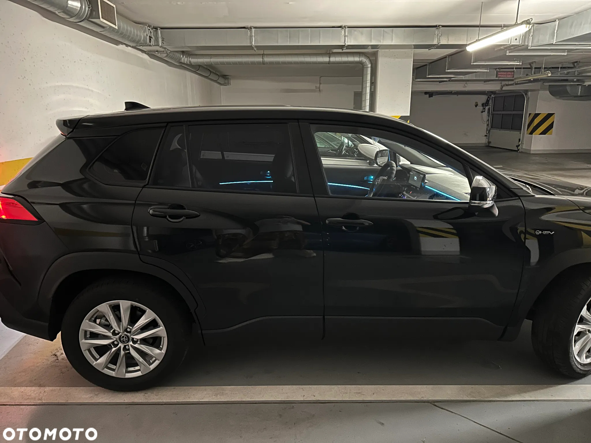 Toyota Corolla 2.0 Hybrid Lounge - 10