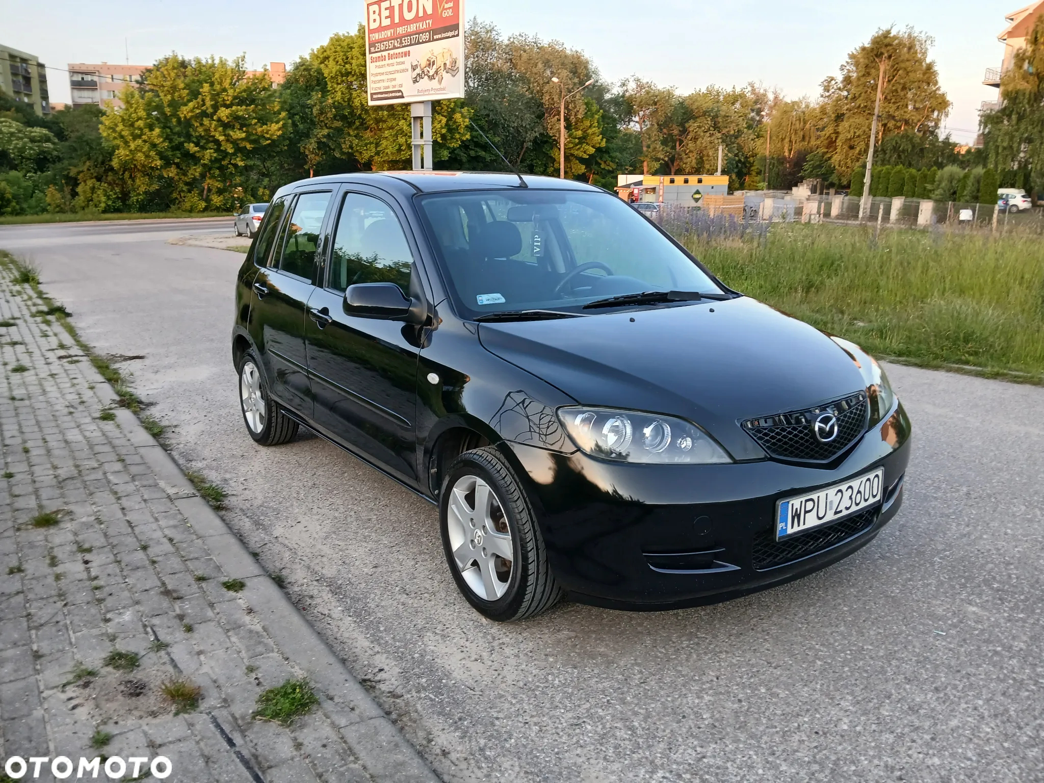 Mazda 2 - 8