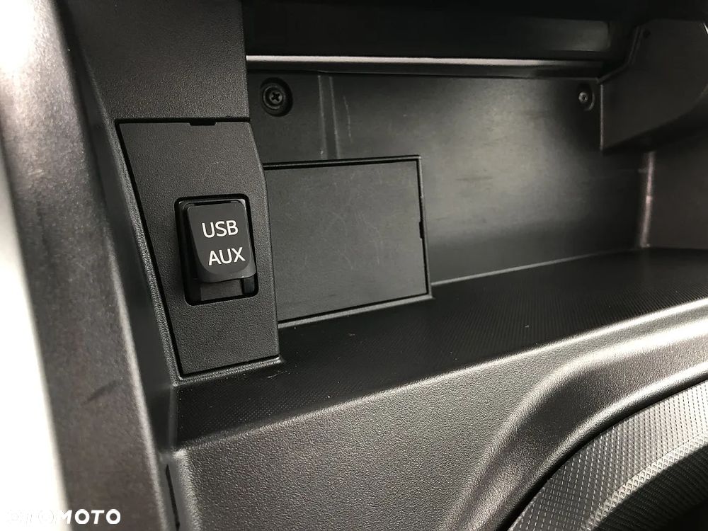 Toyota Auris - 19