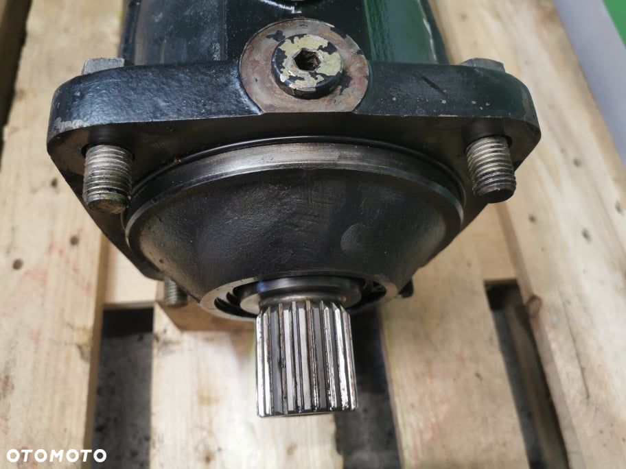 Silnik jazdy Deutz-fahr 26.6 Agrovector {Rexroth A6VM107DA1} - 9