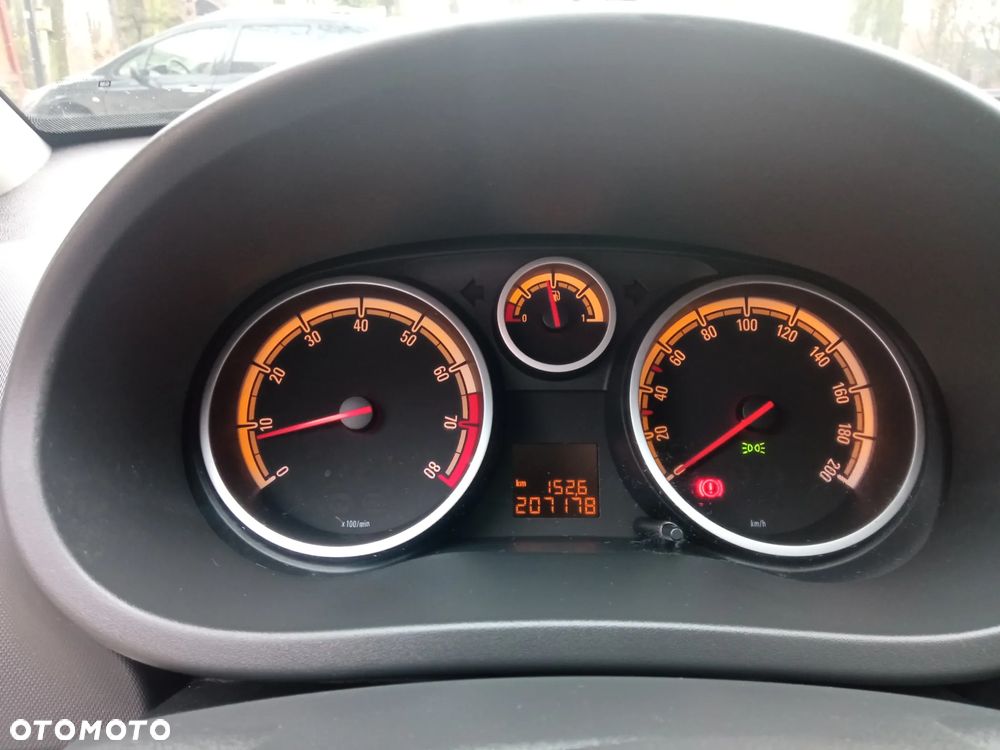 Opel Corsa 1.4 16V Energy - 17