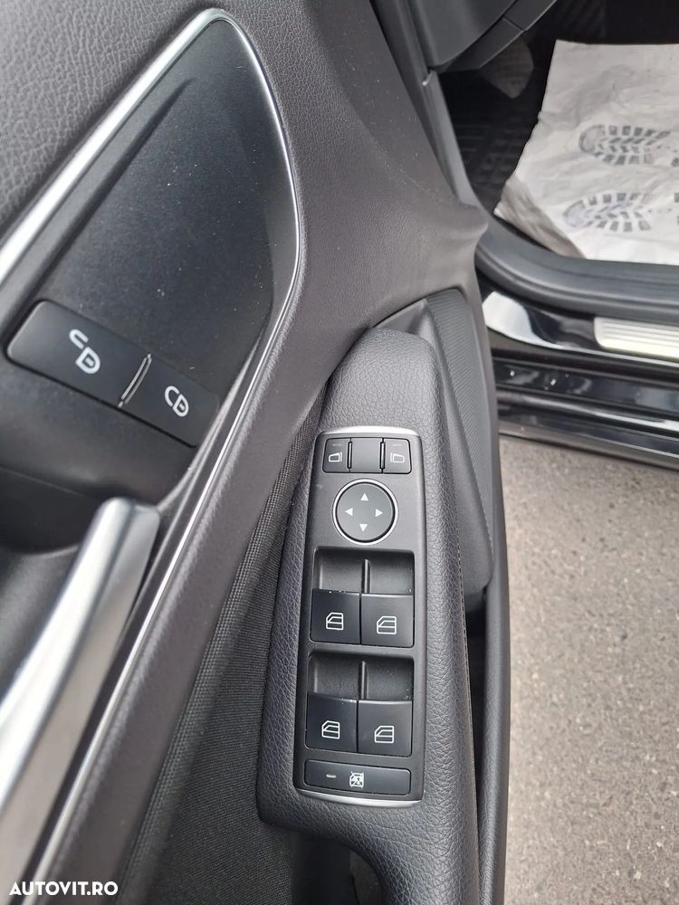 Mercedes-Benz A - 11