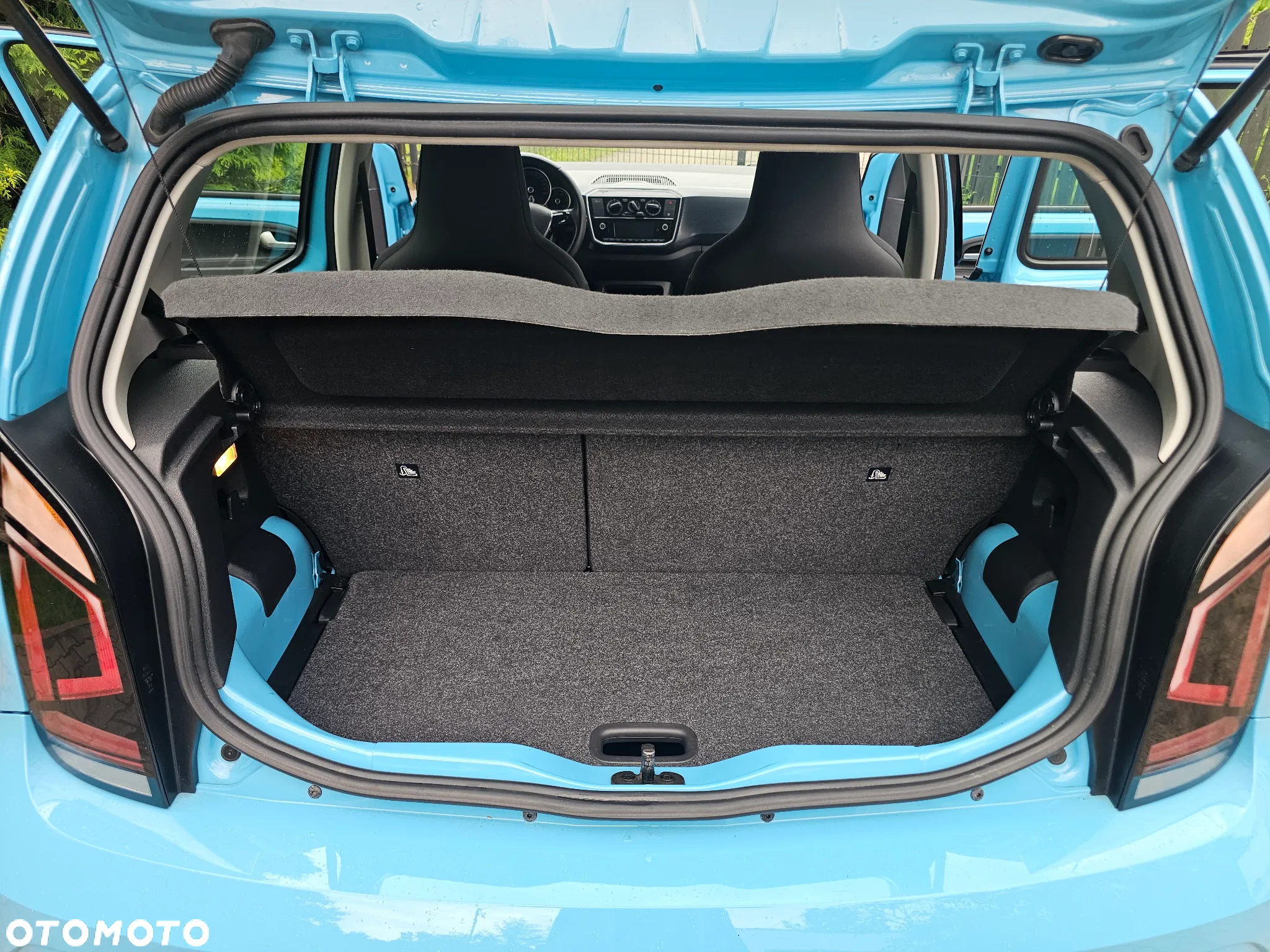 Volkswagen up! 1.0 high - 21