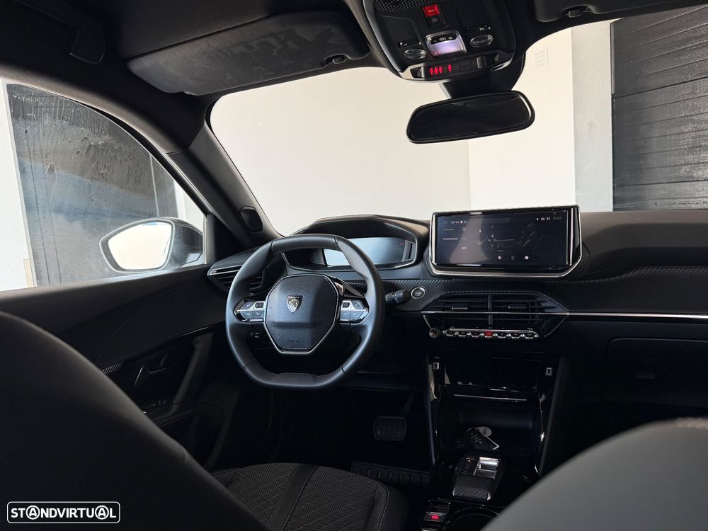 Peugeot e-2008 54 kWh Allure - 18
