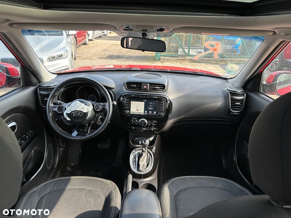 Kia Soul 1.6 CRDI Automatik UEFA EURO 2016 - 9