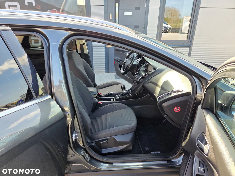 Ford Focus 1.5 TDCi DPF Start-Stopp-System Titanium - 10