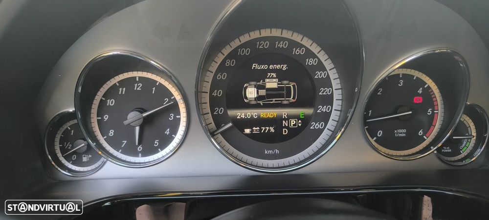 Mercedes-Benz E 220 BlueTEC Avantgarde Auto. - 5