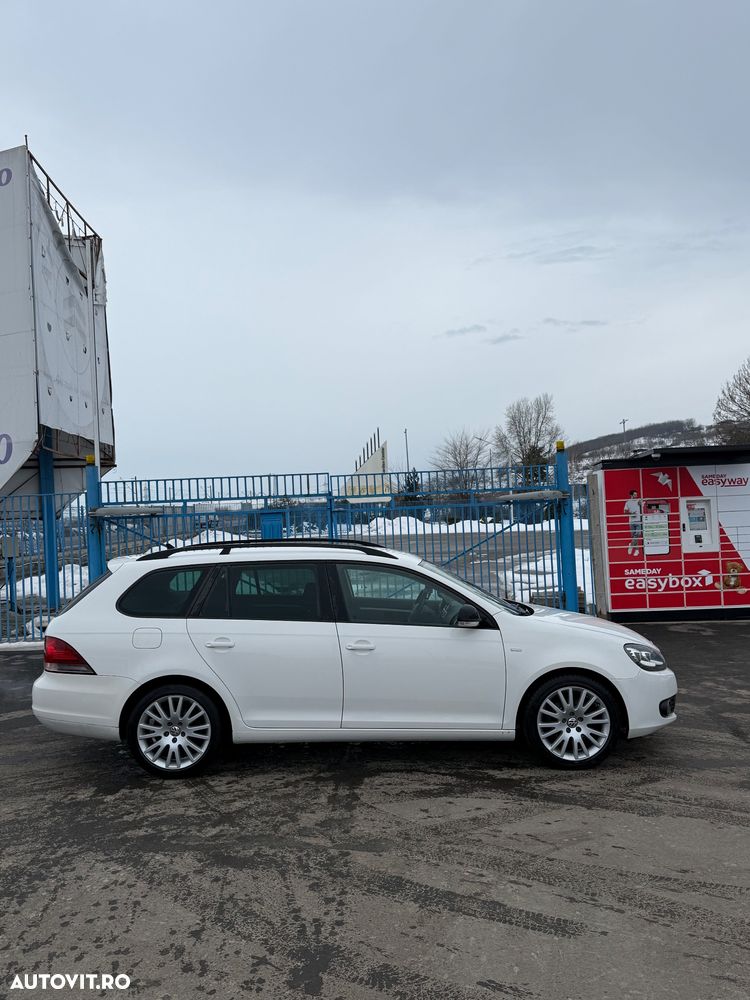 Volkswagen Golf 2.0 TDI DPF Comfortline - 4
