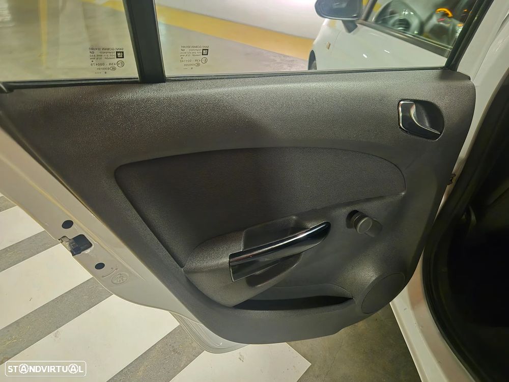Opel Corsa 1.2 Enjoy - 24