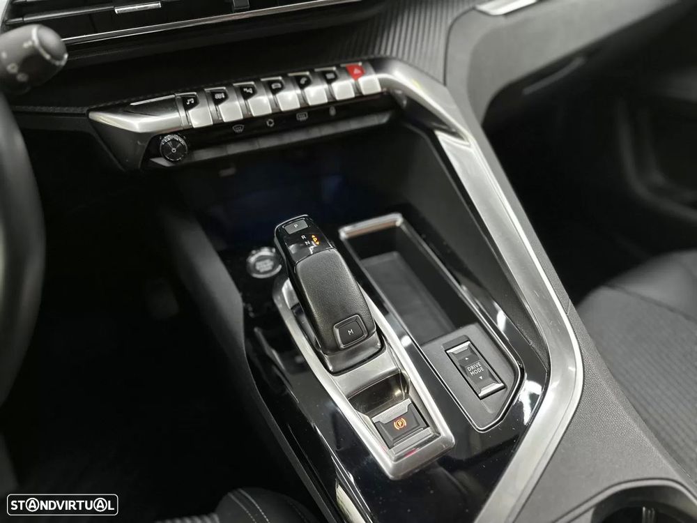 Peugeot 3008 1.2 PureTech Allure Pack EAT8 - 20