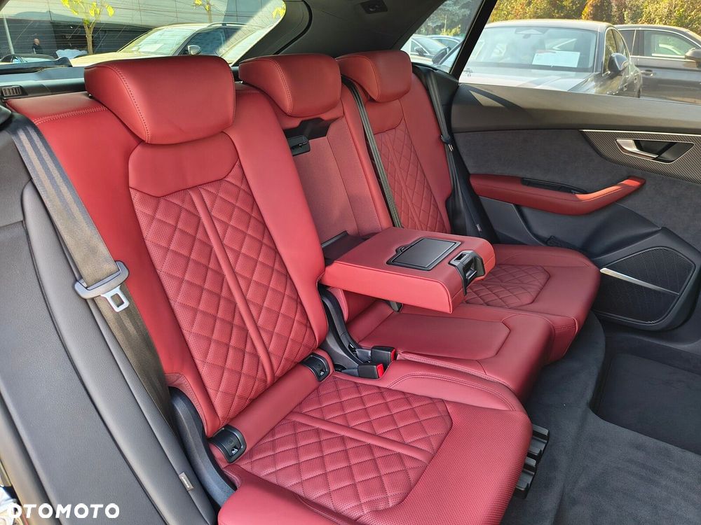 Audi SQ8 TFSI Quattro Tiptronic - 33