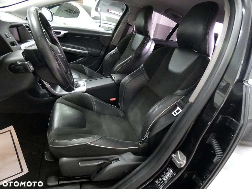 Volvo S60 D4 R-Design Summum - 27