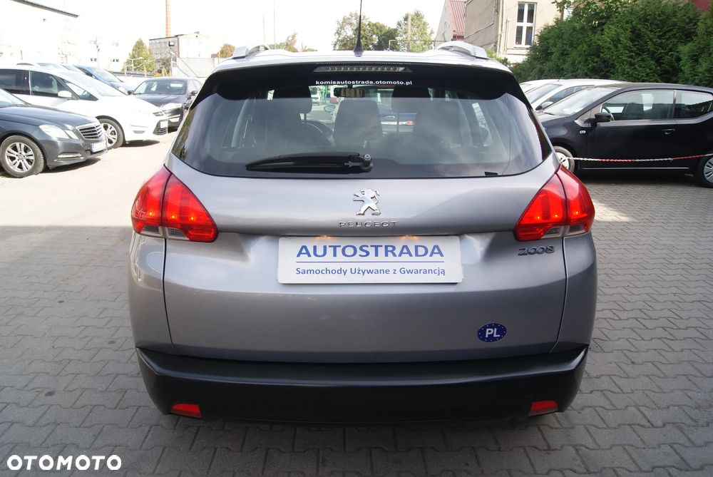 Peugeot 2008 1.2 Pure Tech Style - 4