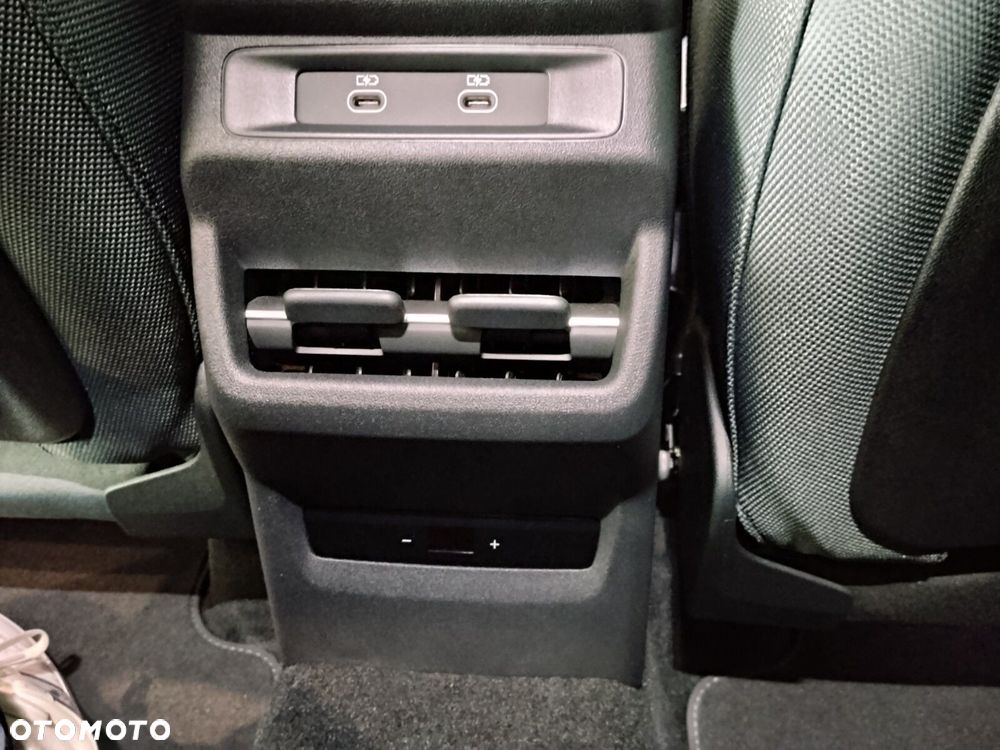 Audi Q3 Sportback - 12