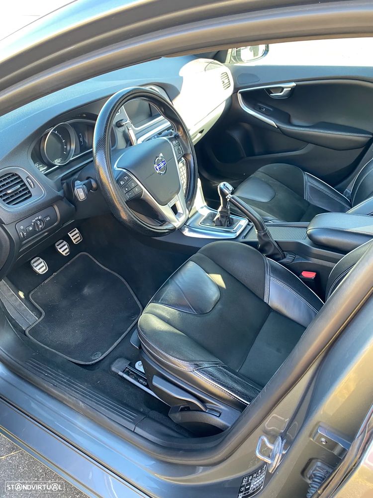 Volvo V40 1.6 D2 R-Design - 10