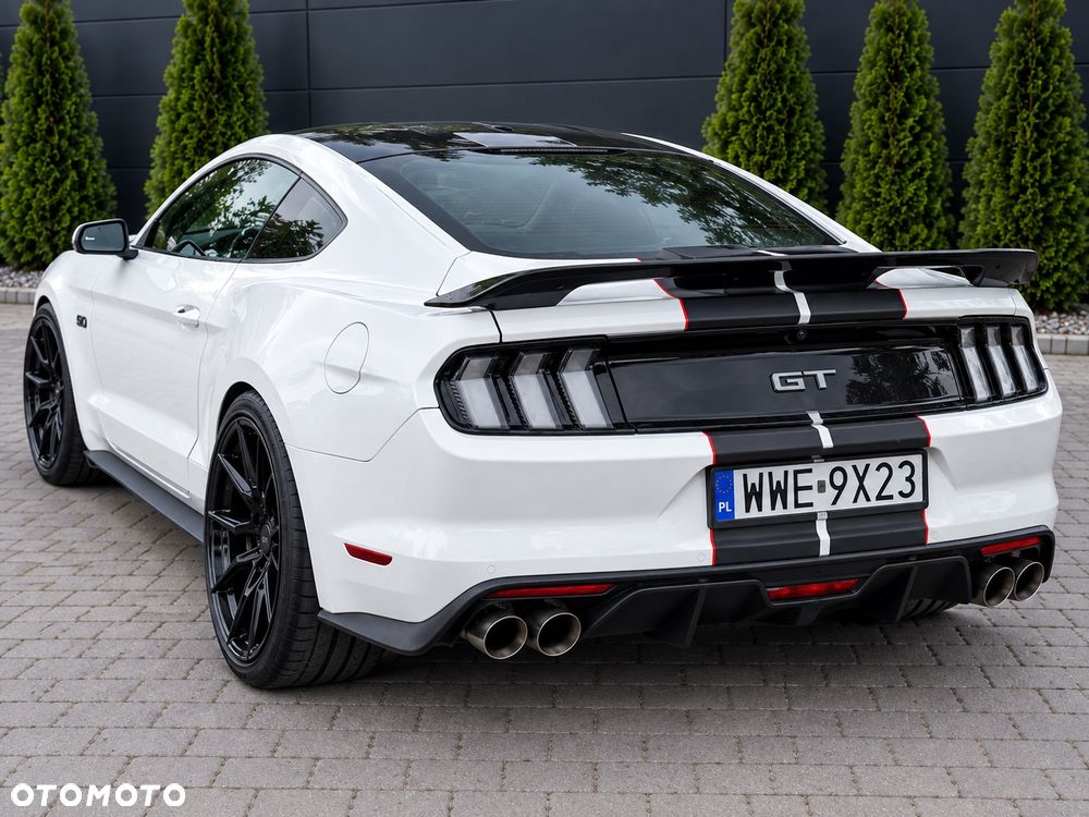 Ford Mustang - 3