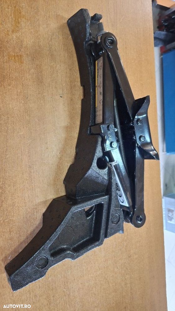 Cric cheie de roti Golf 7 Octavia Audi originale 2012+ - 4