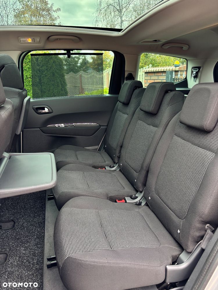 Peugeot 5008 1.6 THP Family 7os - 12