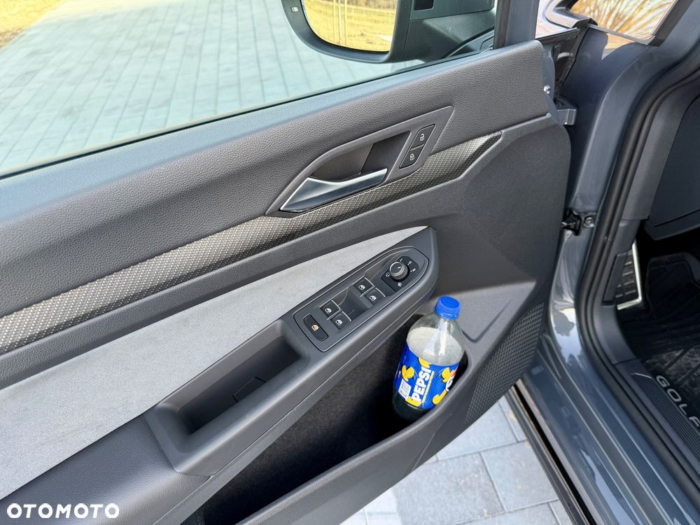 Volkswagen Golf - 18