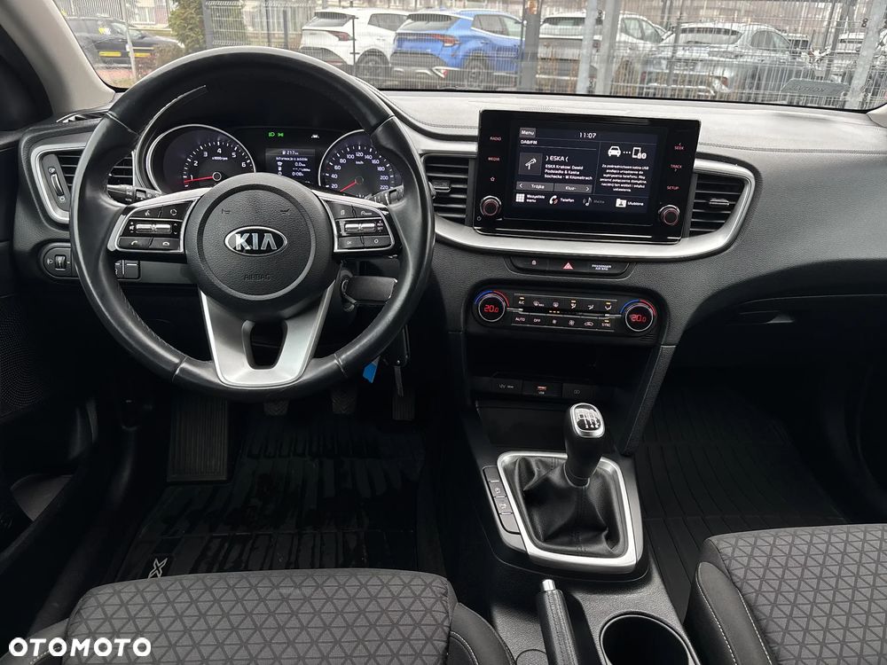 Kia XCeed 1.5 T-GDI M - 13