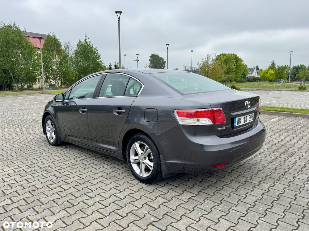 Toyota Avensis 2.0 D-4D - 4