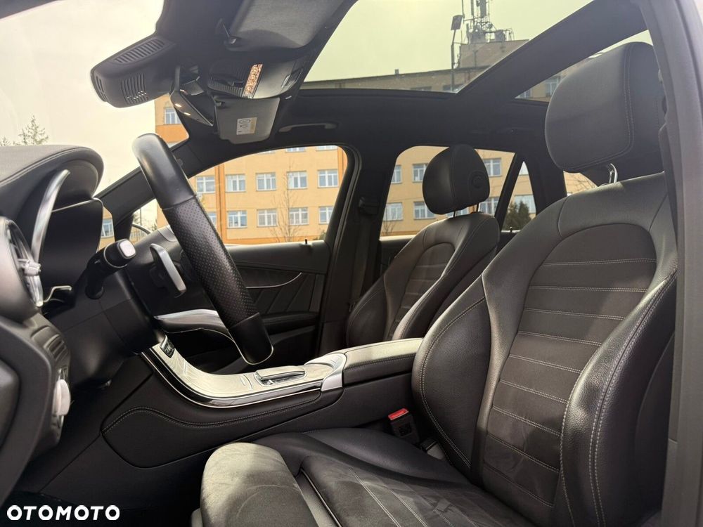 Mercedes-Benz GLC - 11