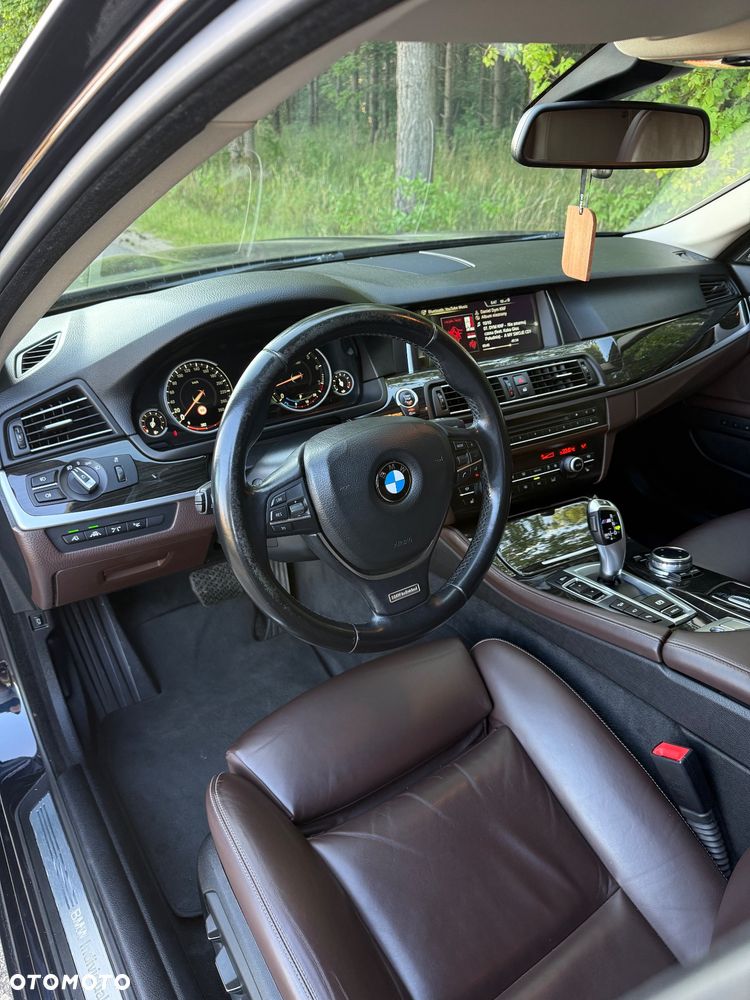 BMW Seria 5 528i xDrive Luxury Line - 8