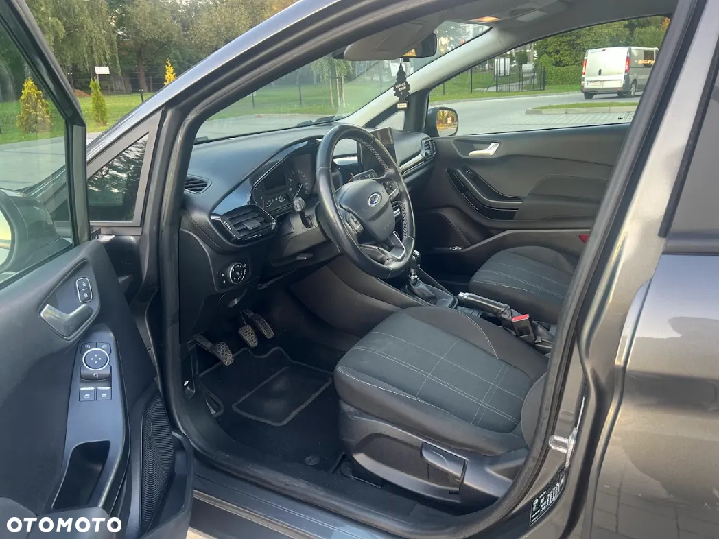 Ford Fiesta - 12