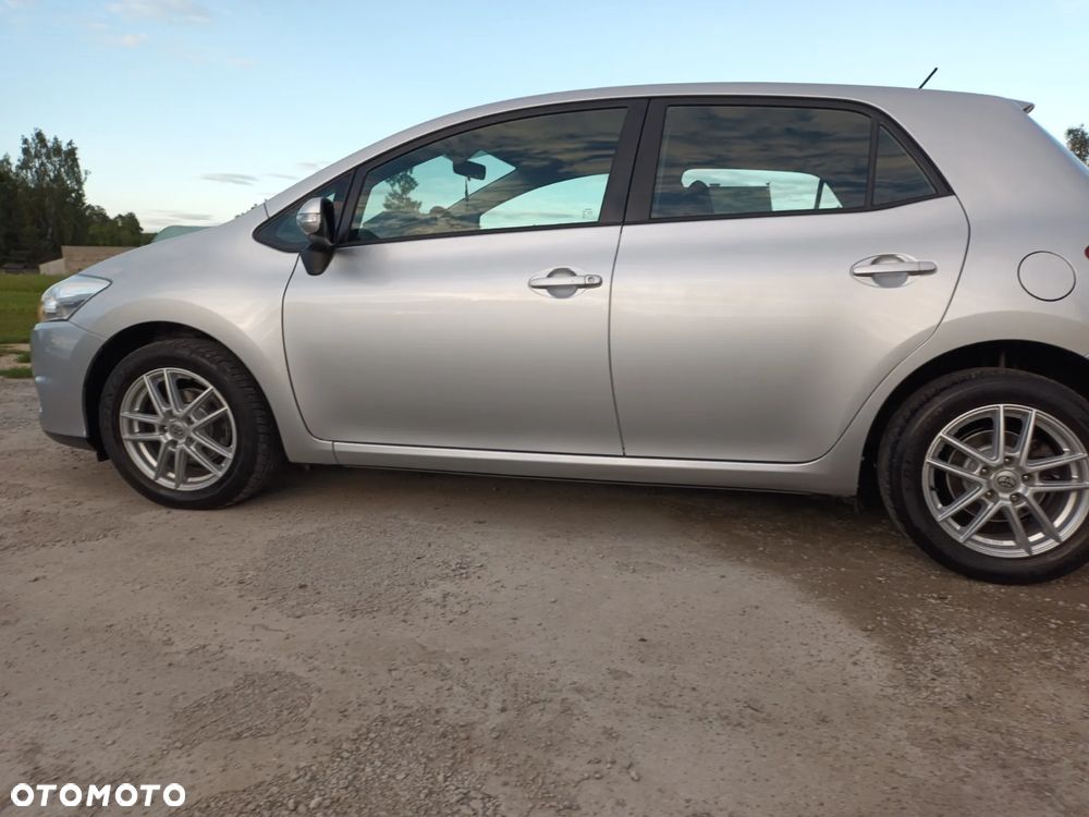 Toyota Auris 1.6 Valvematic Multidrive S START Edition - 2