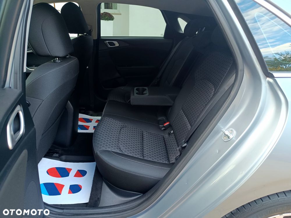 Kia Ceed 1.6 CRDi 136 ISG Spirit - 35