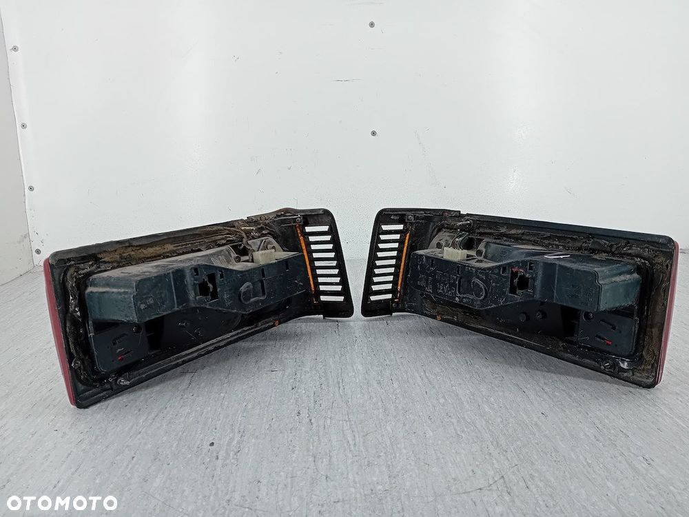 LAMPY TYŁ KOMPLET NISSAN SUNNY B11 ( 82-87 ) SEDAN - 3