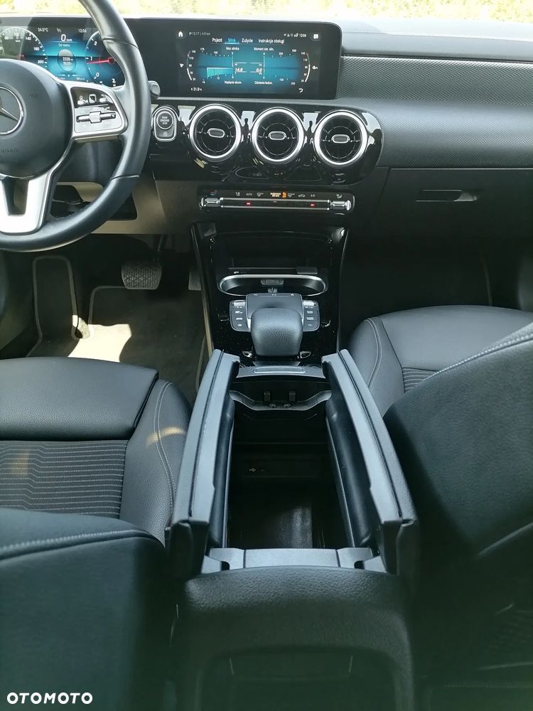 Mercedes-Benz CLA 220 d 8G-DCT - 16
