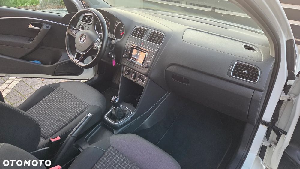 Volkswagen Polo - 12