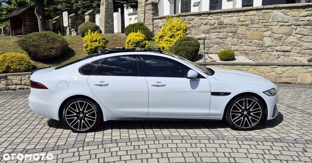 Jaguar XF 3.0 V6 AWD R-Sport - 10