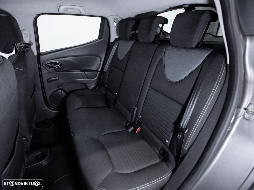 Renault Clio - 10