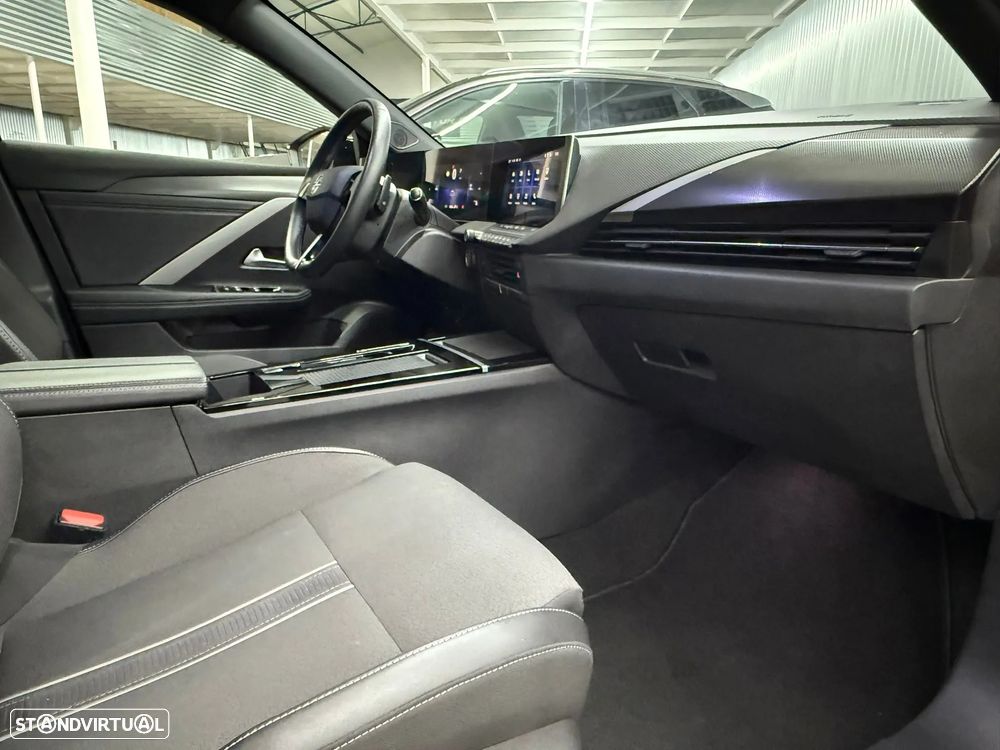 Opel Astra 1.5 D GS Aut. - 33