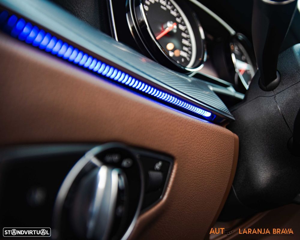 Mercedes-Benz E 220 d Exclusive - 31
