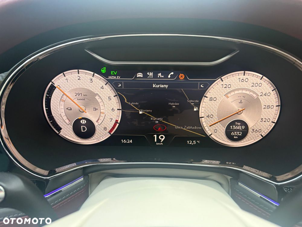 Bentley Flying Spur - 40