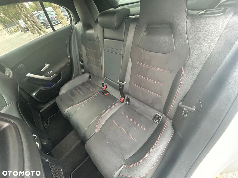 Mercedes-Benz Klasa A 200 4-Matic AMG Line 8G-DCT - 15