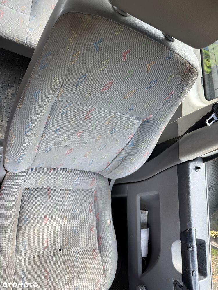 VW Transporter t5 fotel kierowcy 2003-… Europa - 3