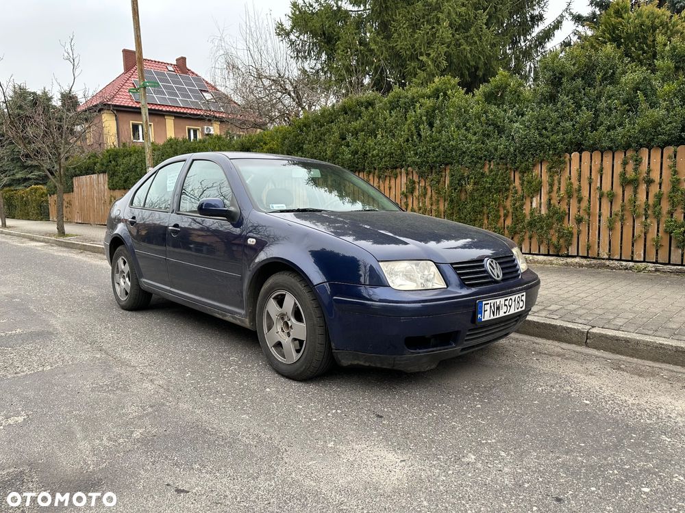Volkswagen Bora 1.9 TDI Comfortline - 2