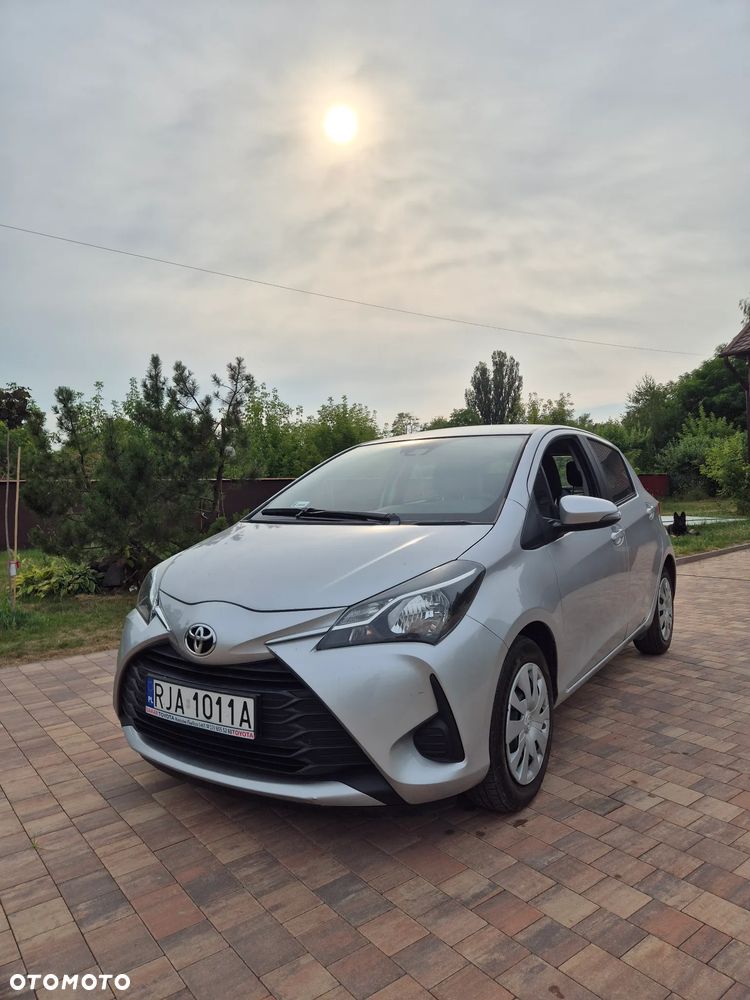 Toyota Yaris 1.5 Dynamic - 1