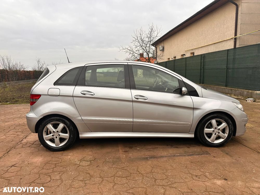 Mercedes-Benz B 180 - 7