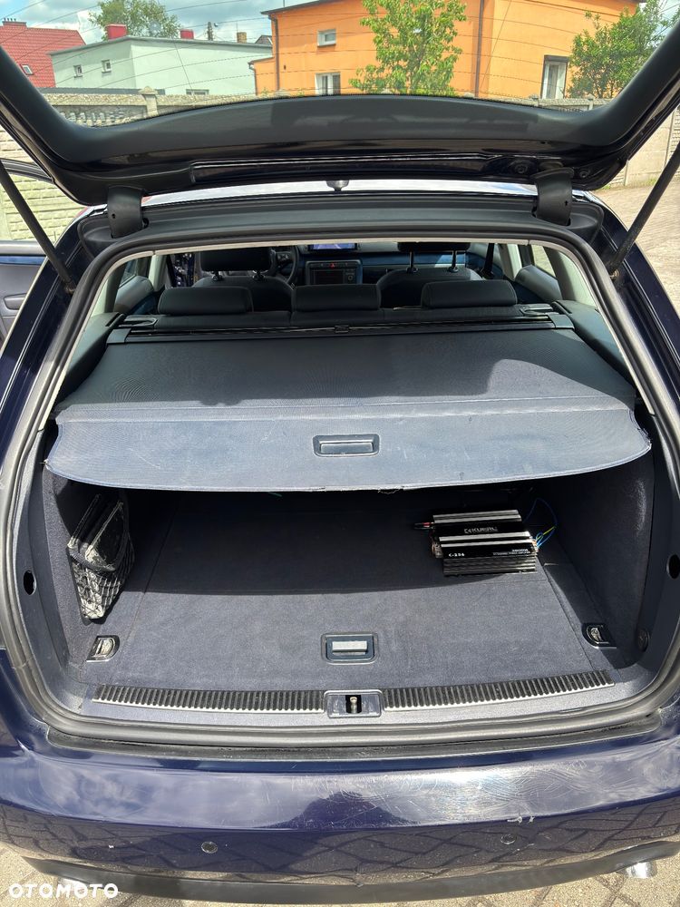 Audi A4 Avant 2.5 TDI - 8